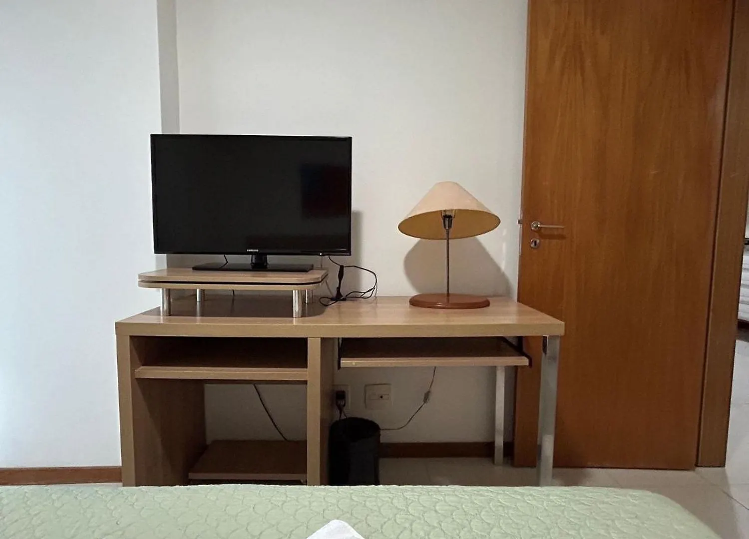 B410 Apartamento Amplo Em Area Central De Bsb Brasília 0*,  Brazílie